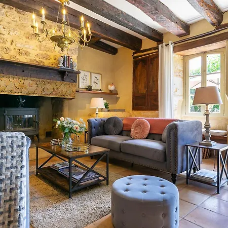 La Maison Louverie Holiday home