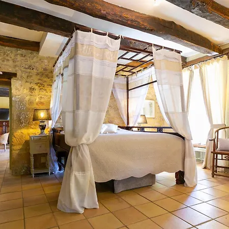 La Maison Louverie Semesterbostad