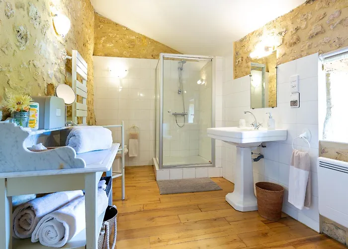 La Maison Louverie Casa de Férias *